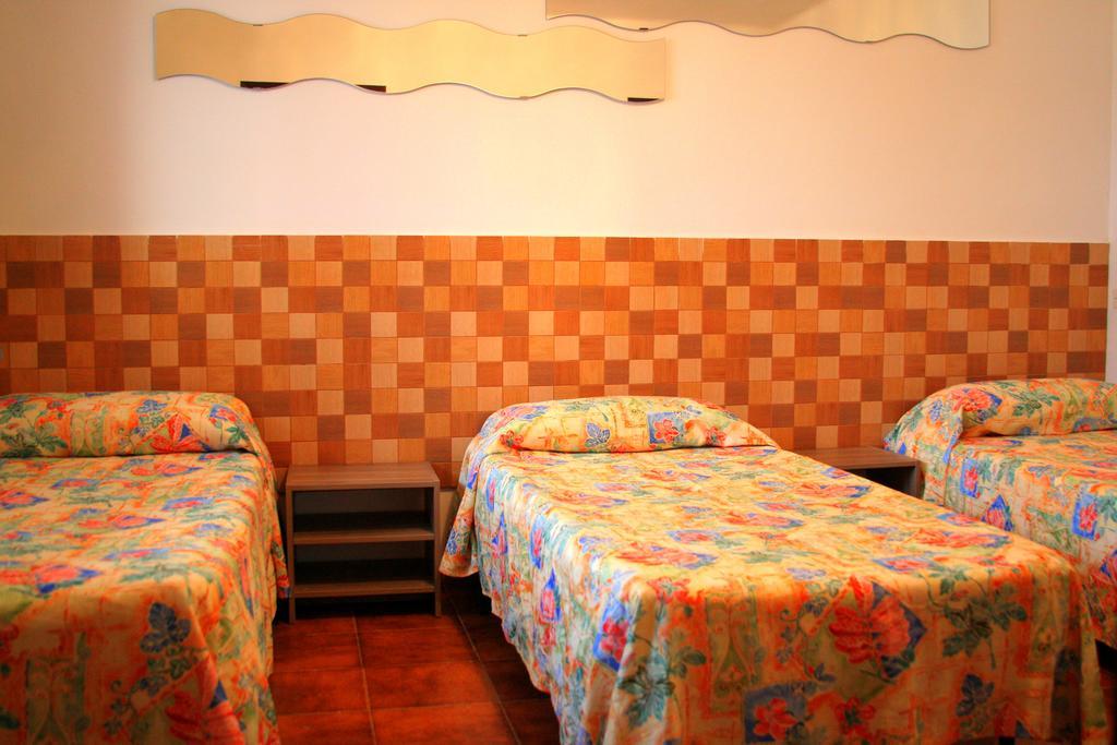 Hotel Planas Льорет-де-Мар Экстерьер фото